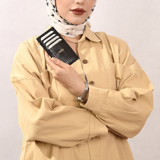 کیف پول زنانه کوچک زیپدار چرم مشکی لیزارد