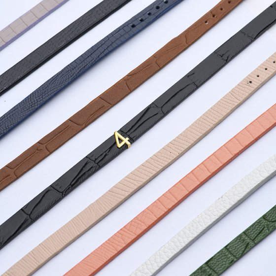 دستبند زنانه طلا چرم عدد 4