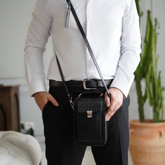 کیف کراس بادی مردانه آرکان چرم کروکودیلی مشکی