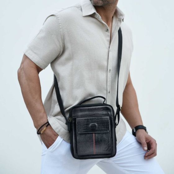 کیف کراس بادی مردانه طرح سیاوش چرم مشکی لیزارد