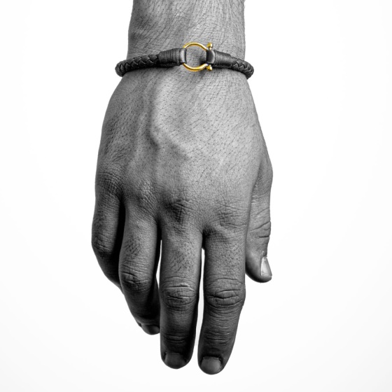 دستبند مردانه طلا چرم طرح امگا