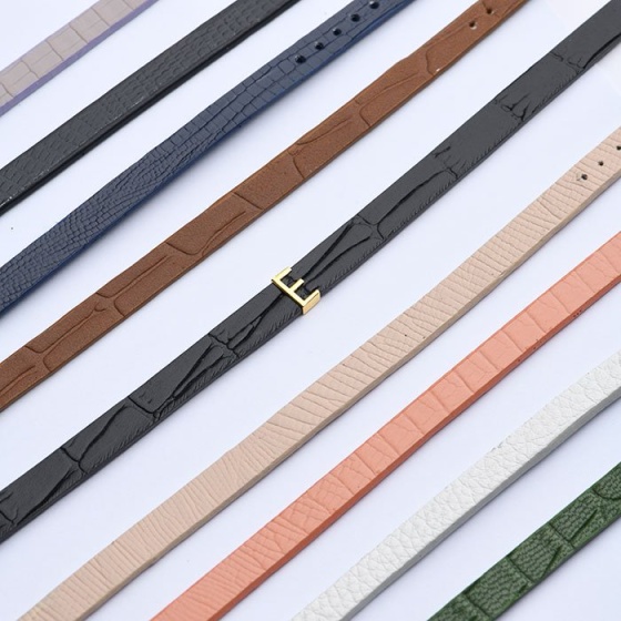 دستبند زنانه طلا چرم حرف E