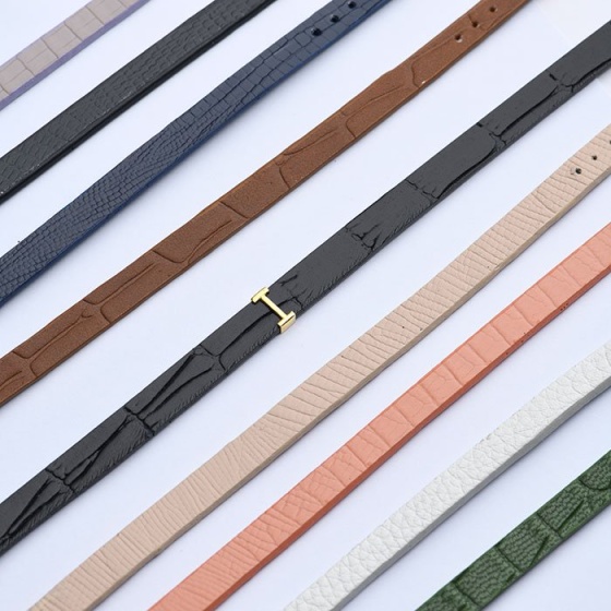 دستبند زنانه طلا چرم حرف I