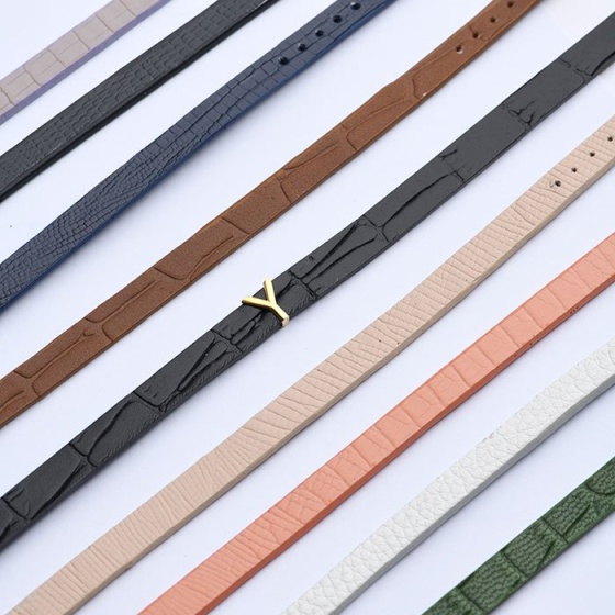 دستبند زنانه طلا چرم حرف Y