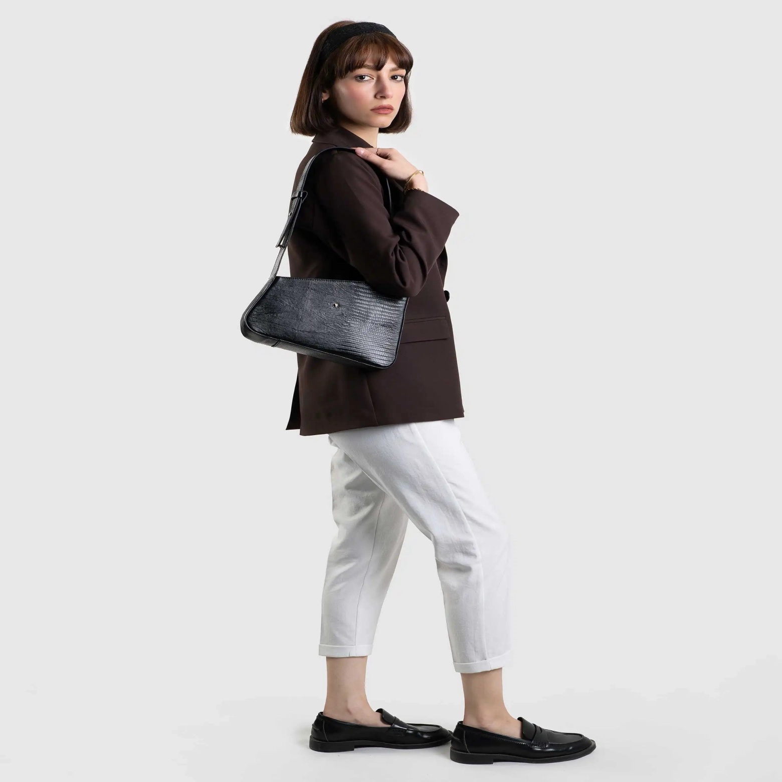 کیف دوشی چرم طبیعی طرح شیبا مشکی لیزارد زنانه